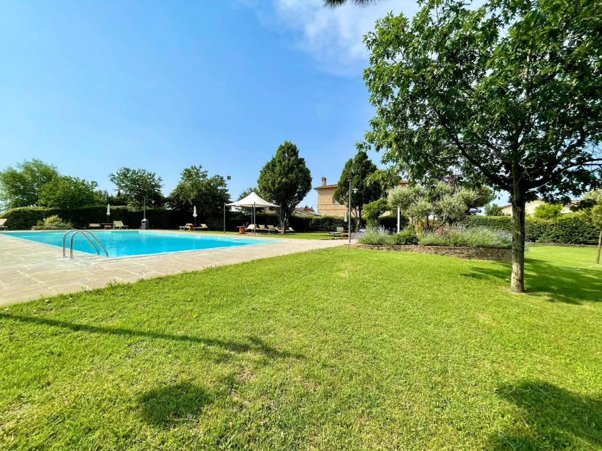 Agriturismo La Colmata Cesa  Exterior foto